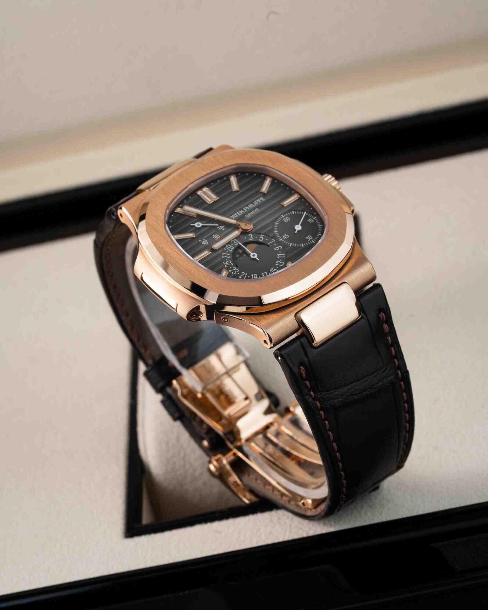 Patek Philippe Nautilus 5712R-001 3